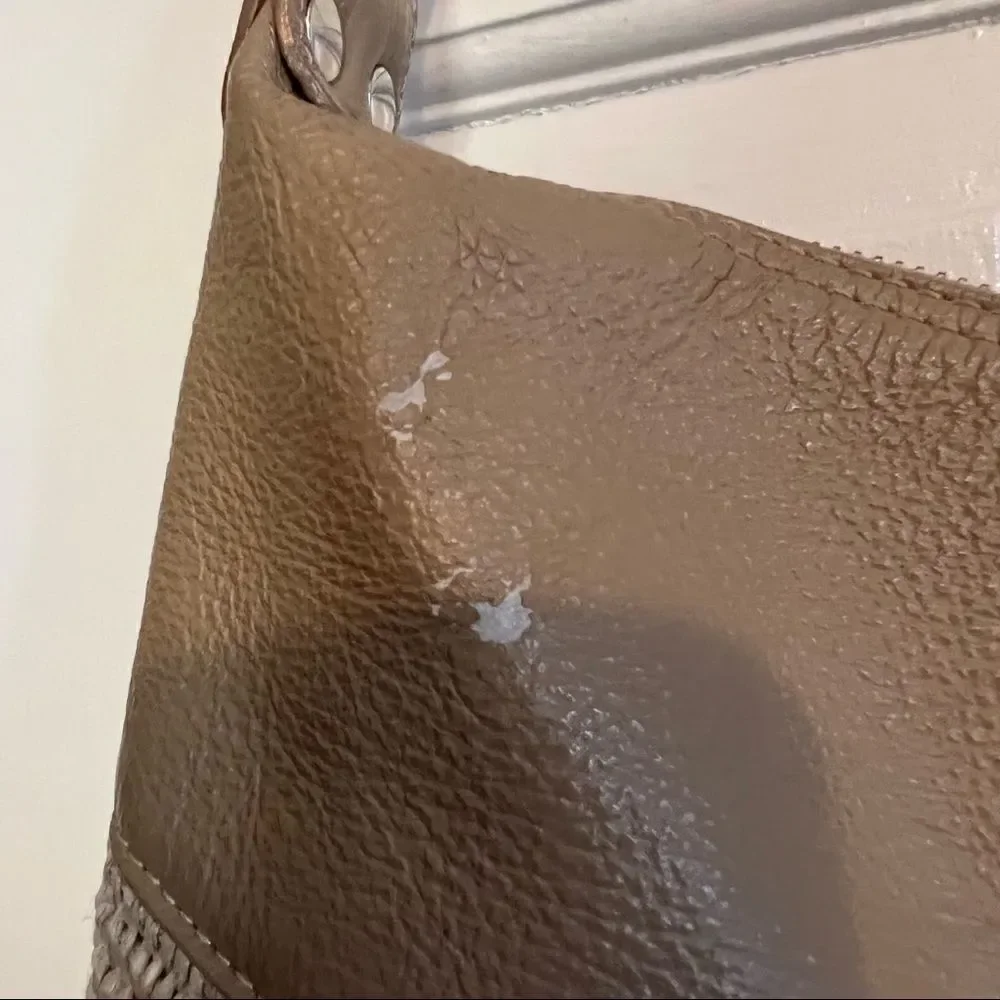 Pulicati shoulder bag